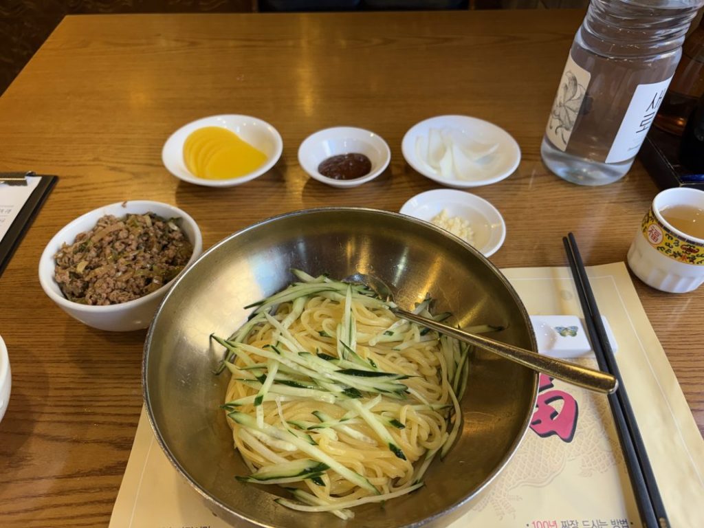 仁川白い担々麺